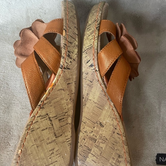BOC Sandals Women's 9 Orange Floral Cork Wedge Slip On Cushioned Comfort Shoes - Picture 11 of 15